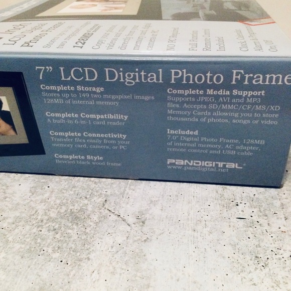 Pandigital 7” LCD Digital Photo frame - Picture 6 of 6